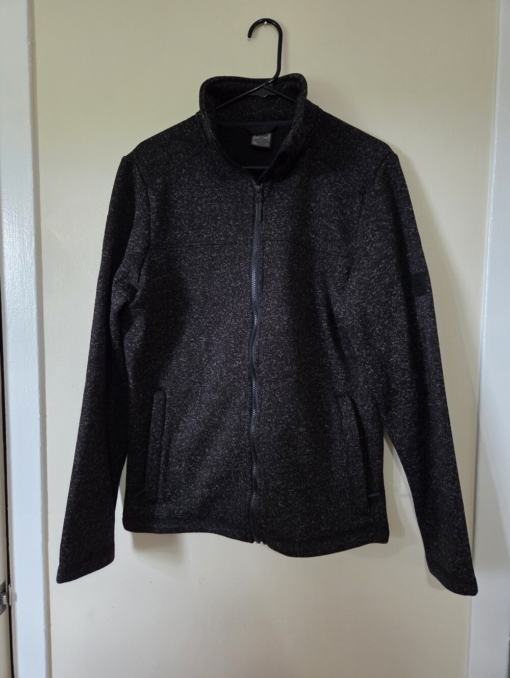 McKinley Men's Black Heather Full-Zip Jacket